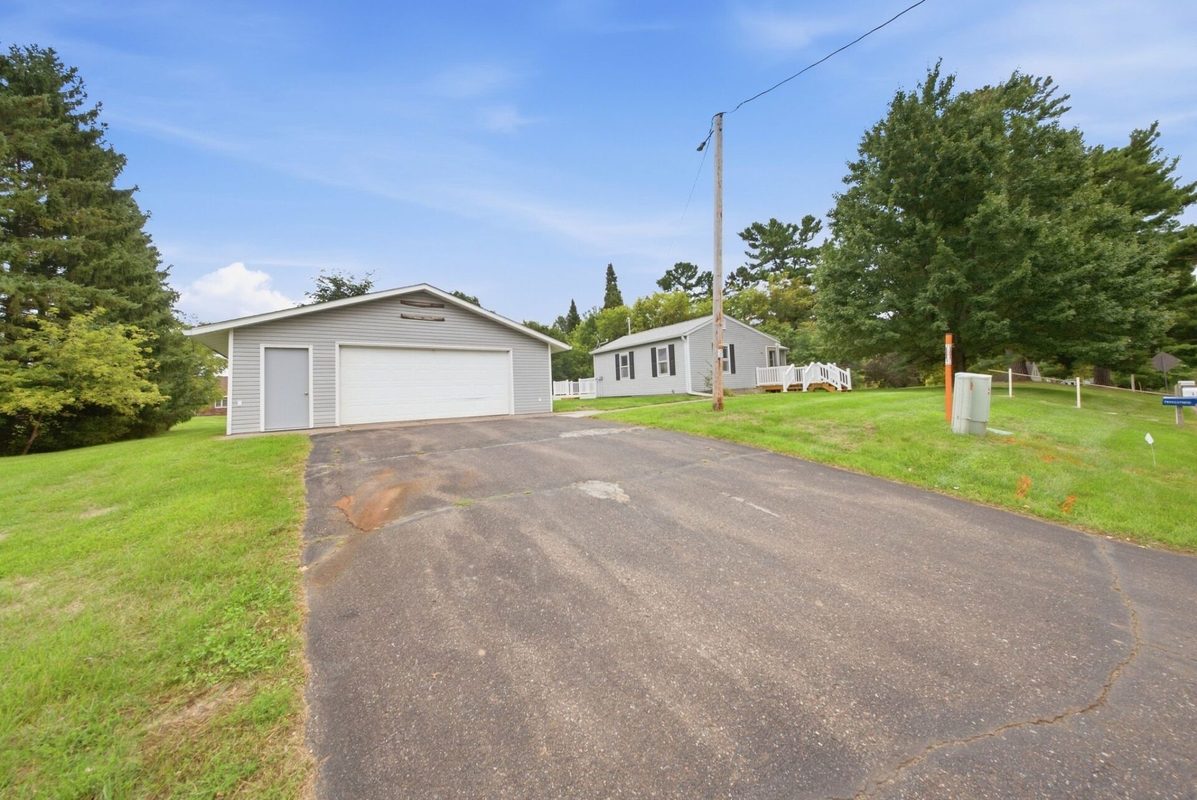 112 Basil Street, Balsam Lake WI 54810 - Residential house for sale - MLS #1605504 - image32
