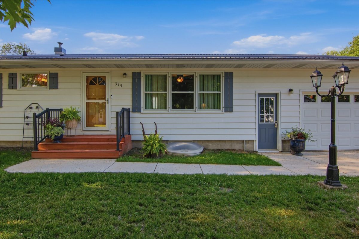 315 Baldwin Street, Augusta, WI