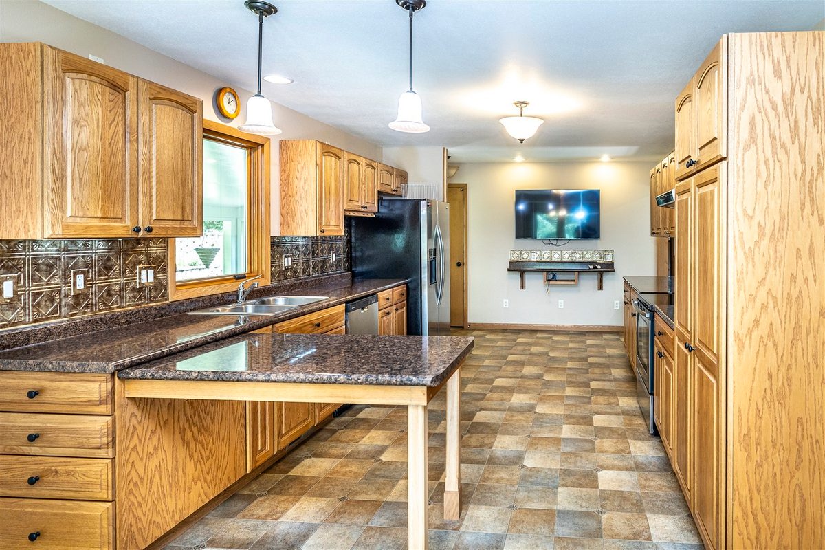 N6988 Torgerson Road, Black River Falls WI 54615 - Residential house for sale - MLS #1603103 - image8