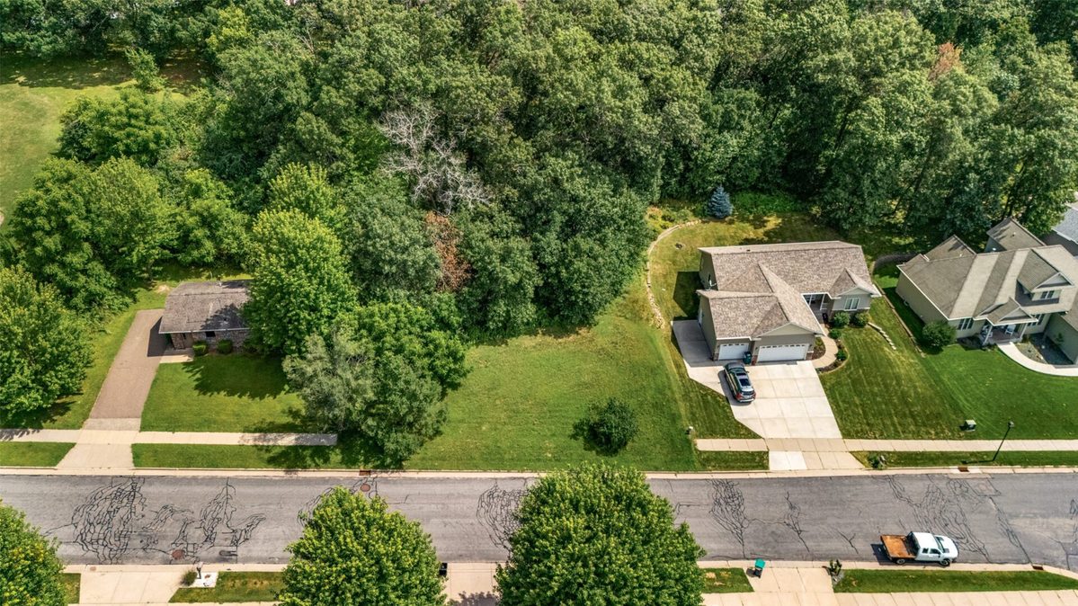 341 Monte Carlo Dr Eau Claire WI 54703 — photo 2