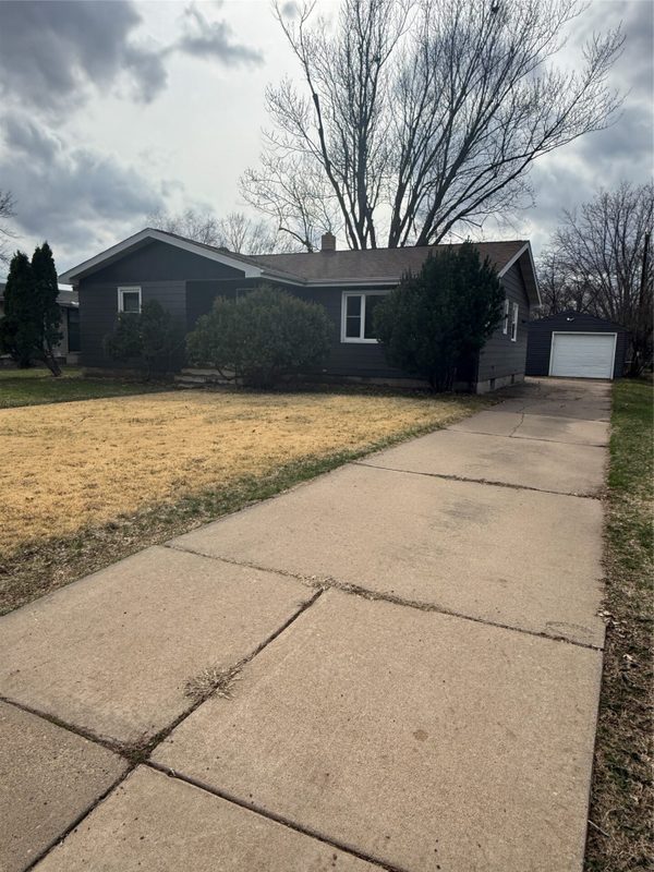 744 Wilson Street, Chippewa Falls, WI — photo 2