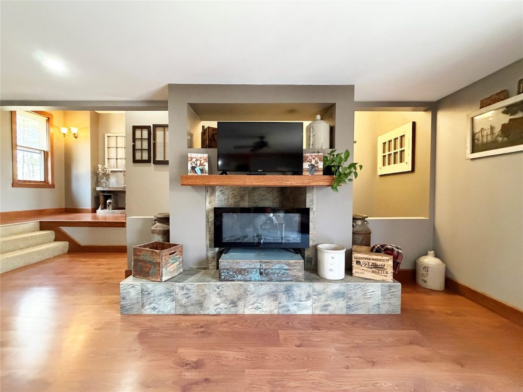 2425 27 1/2 Street, Rice Lake, WI — photo 16