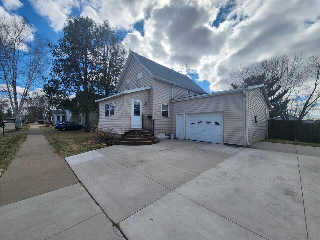627 Gilman Street, Stanley WI 54768 - Residential house for sale - MLS #1599766 - image2
