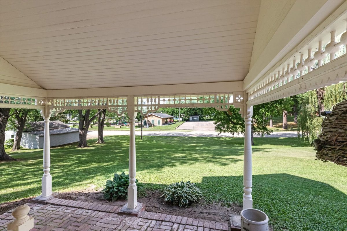 22961 Church Street, Ettrick, WI