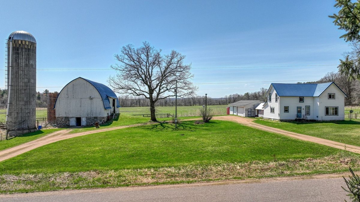 24317 45th Avenue, Cadott WI 54727 - Farm house for sale - MLS #1598765 - image25