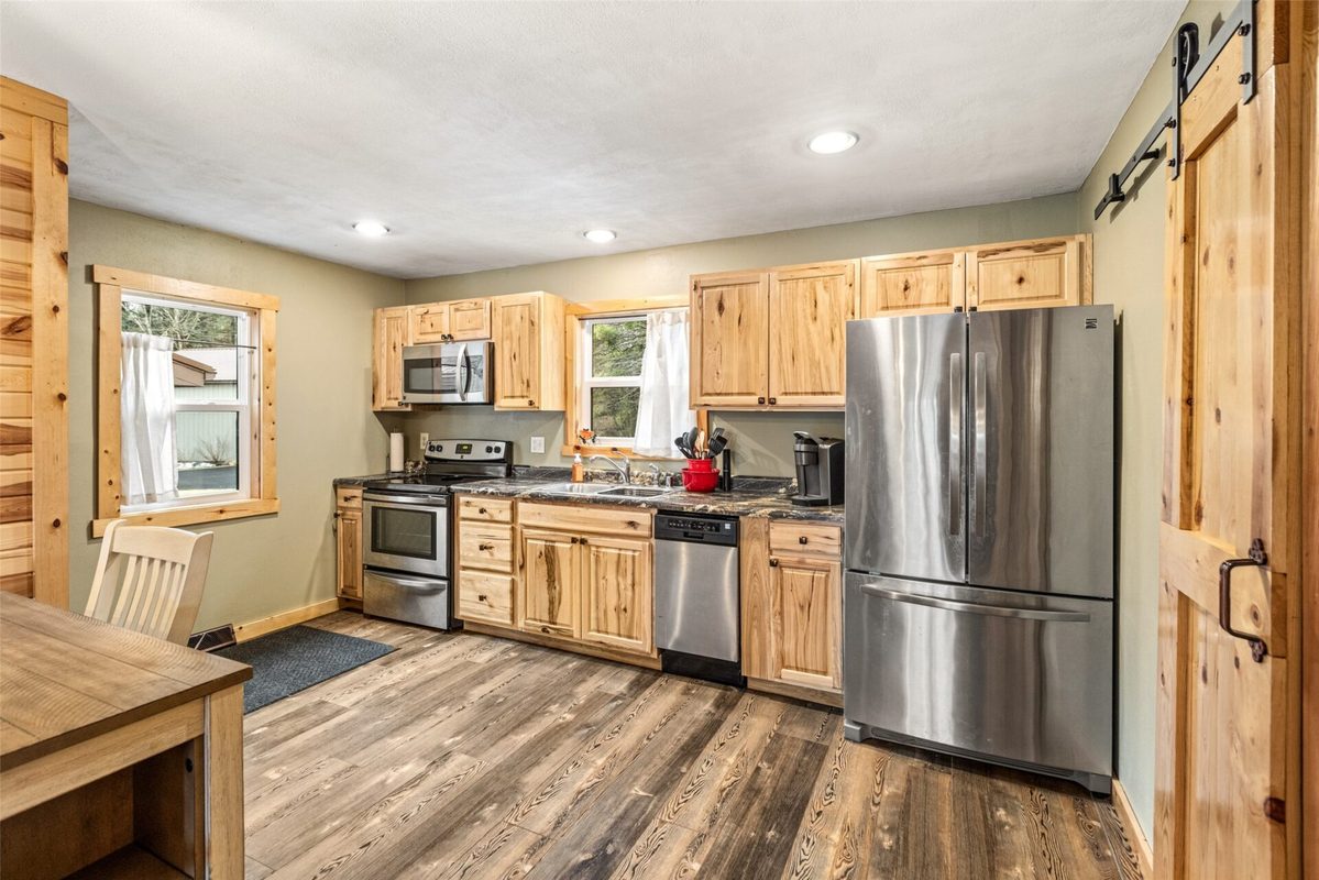 10562 Forest Circle Drive Hayward WI 54843 — photo 6