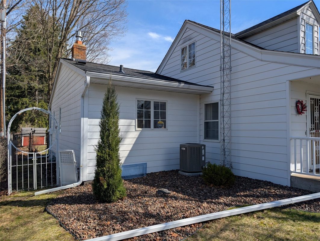 1521 6th Avenue Menomonie WI 54751 — photo 5