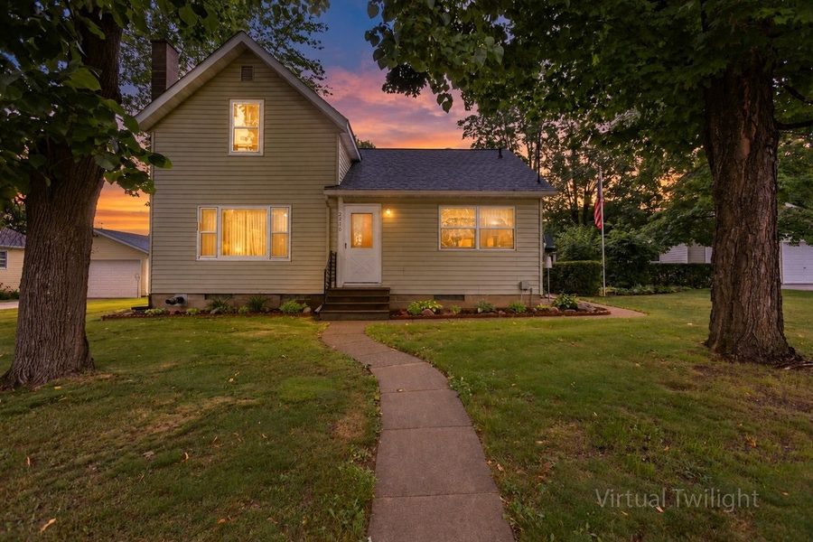 2216 3rd Street