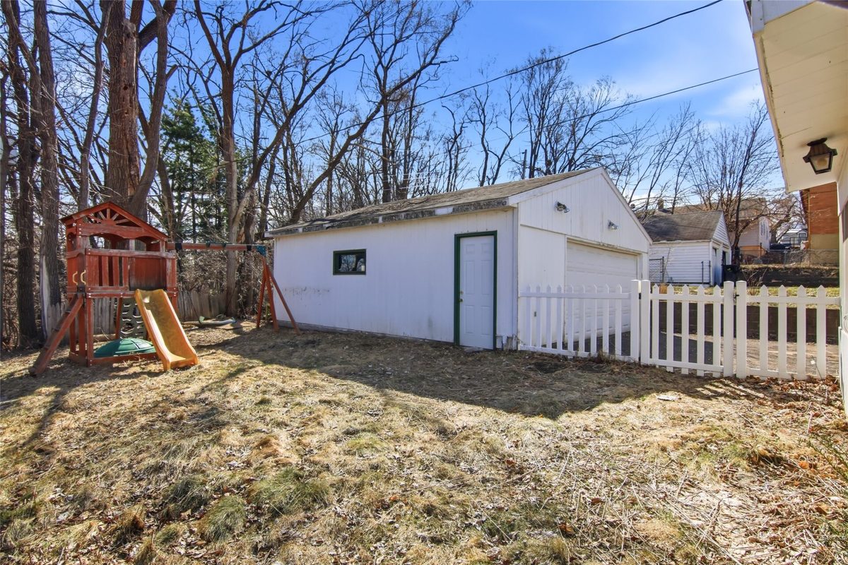 615 Vine Street, Eau Claire, WI