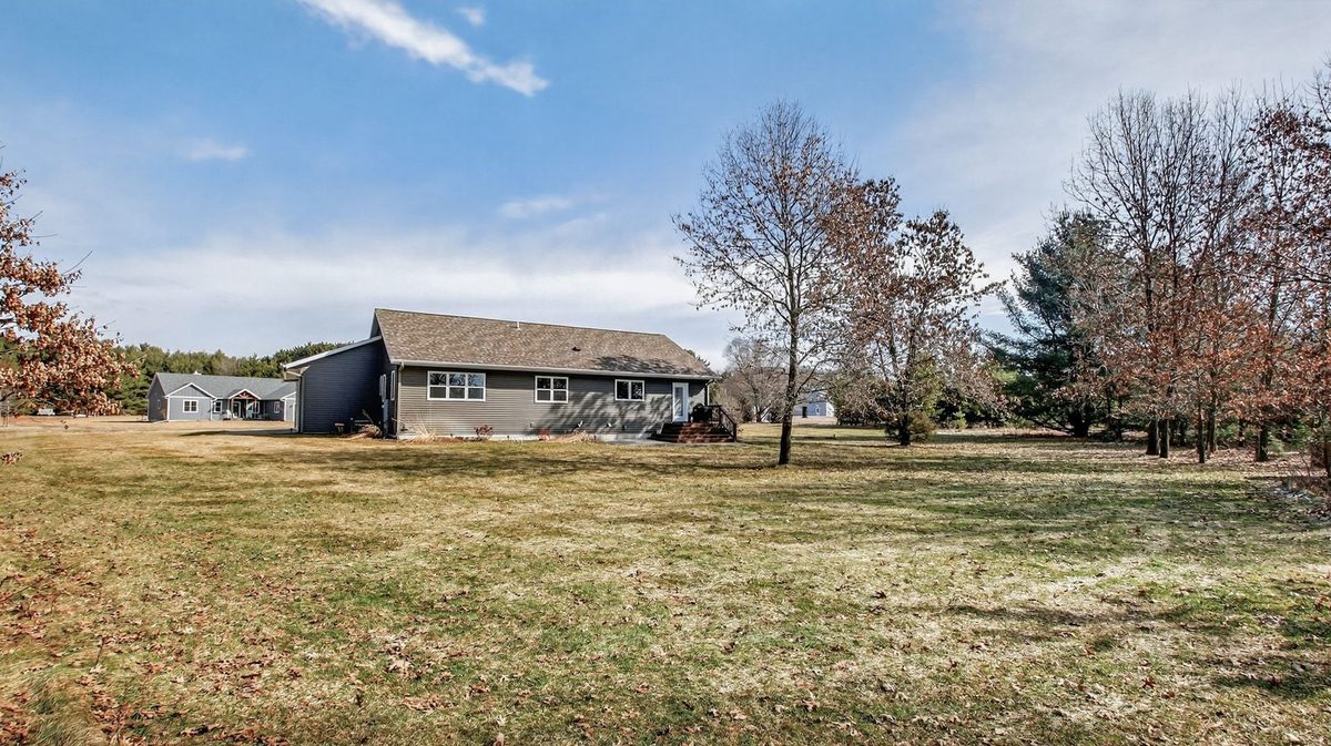 Residential at E3547 Pine Creek Road, Eleva, WI 54738 — photo 33
