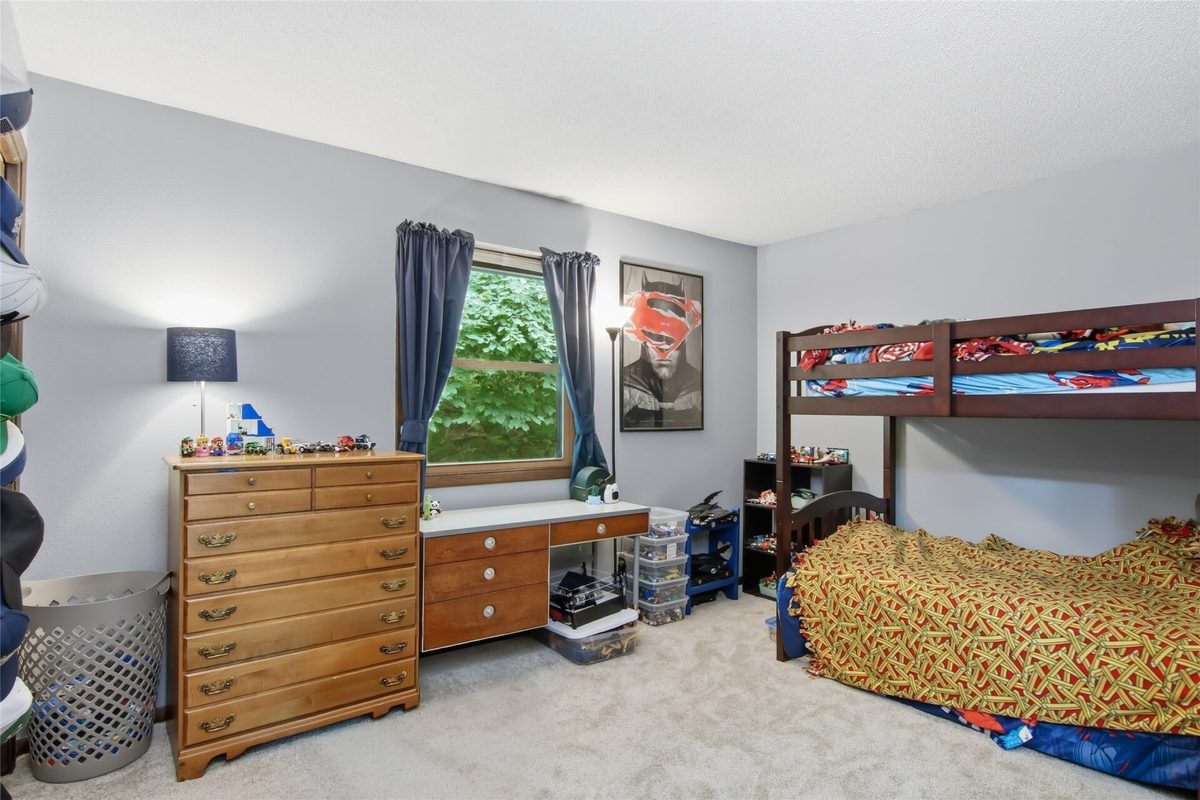 E865 Woodridge Drive, Eau Claire, WI