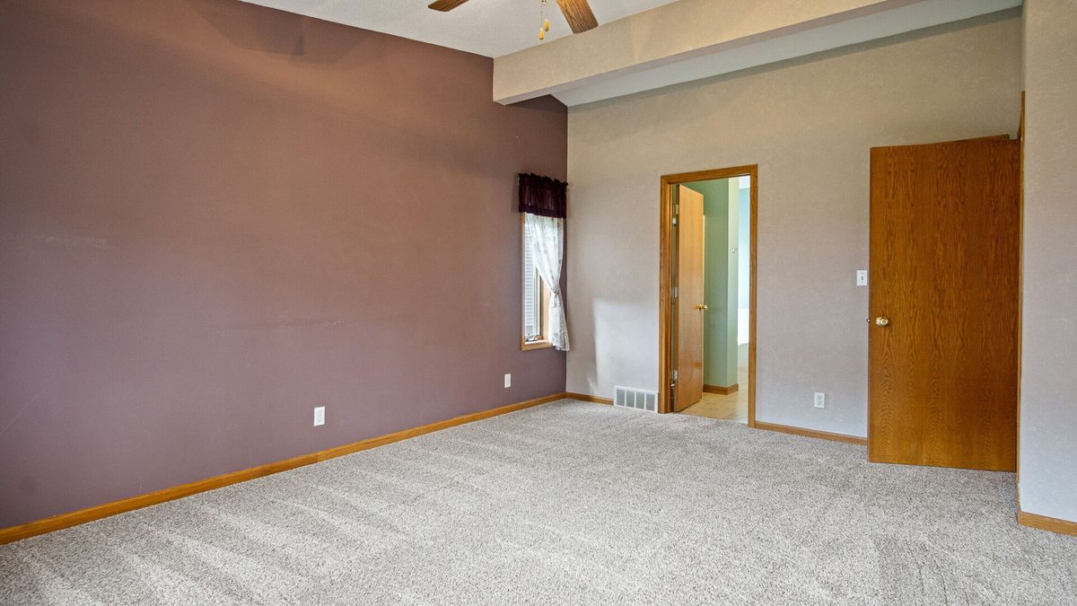 5211 Hamilton Avenue Eau Claire WI 54701 — photo 32
