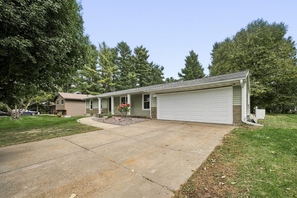 3717 Claymore Lane, Eau Claire WI 54701 - Residential house for sale - MLS #1605544 - image2