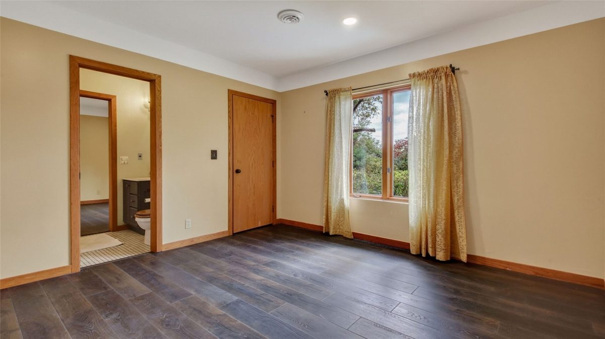 E445 Woodridge Drive, Eau Claire WI 54701 - Residential house for sale - MLS #1605347 - image29