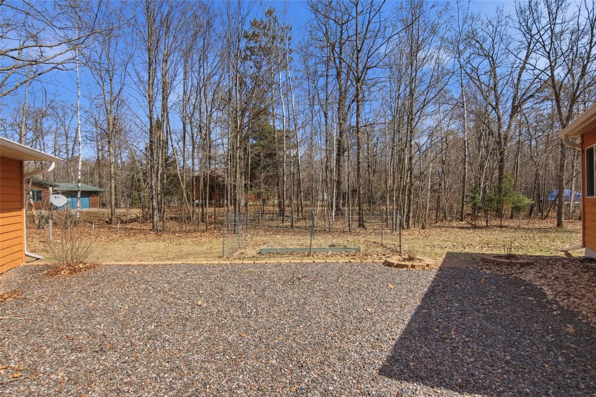 8636N River Road, Hayward, WI — photo 9