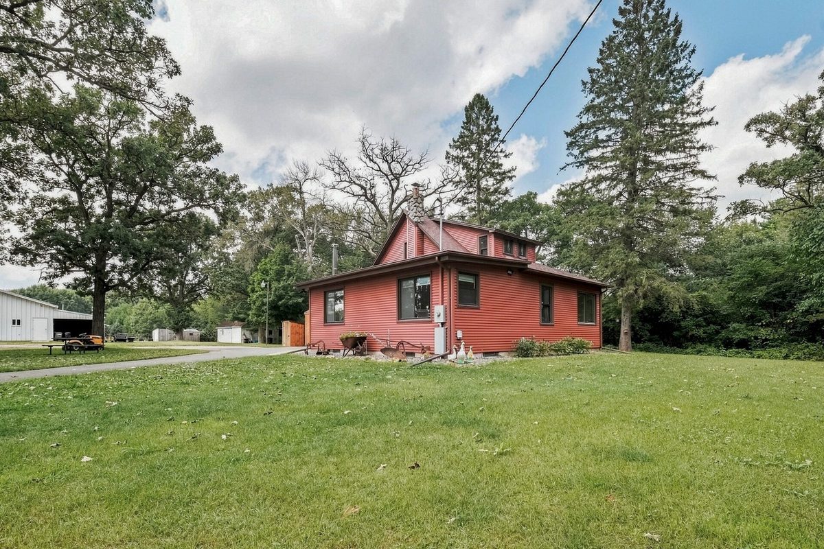 W2530 Cedar Road, Eau Claire WI 54701 - Residential house for sale - MLS #1604609 - image3
