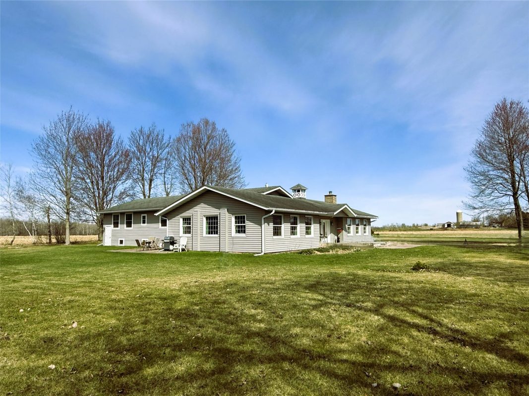 N2169 County Road V, Sheldon WI 54766 - Residential house for sale - MLS #1599001 - image2