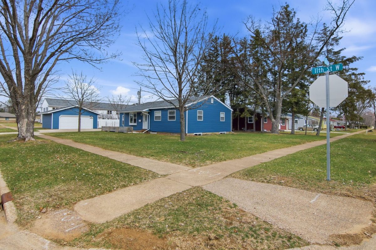 Residential at 211 11th Street, Altoona, WI 54720 — photo 5