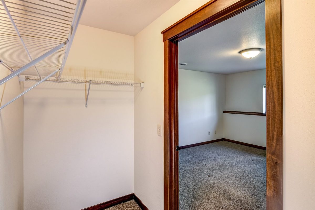 617 Blue Karner Drive, Altoona, WI — photo 36