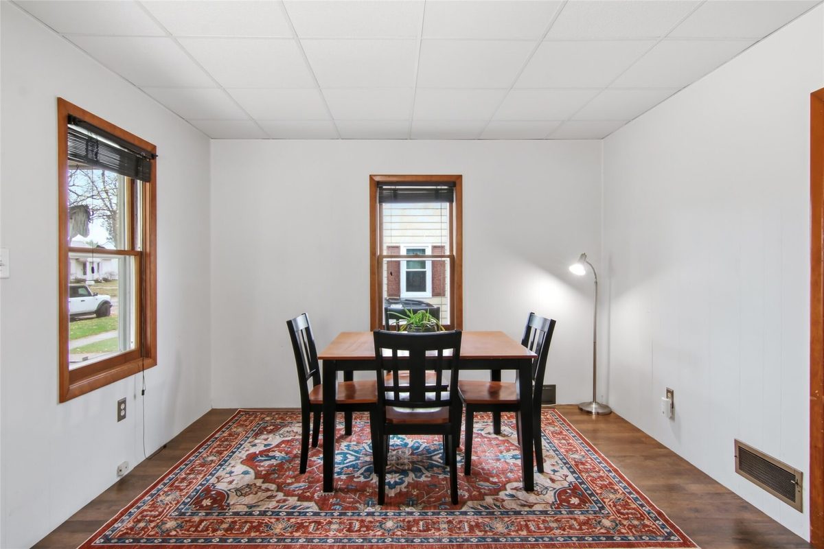 2852 5th Street, Eau Claire WI 54703 - Residential house for sale - MLS #1606288 - image16