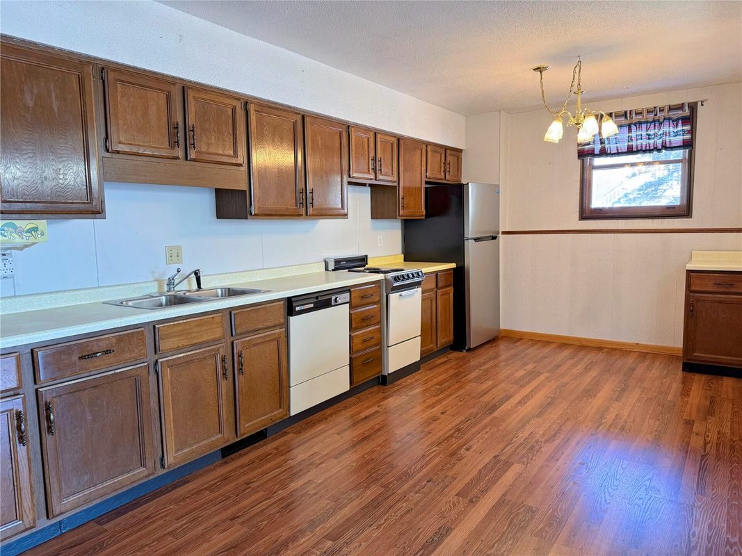 19526 74th Avenue, Chippewa Falls, WI