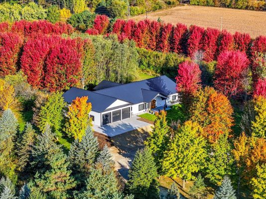 2221 County Rd Dd  Baldwin WI 54002