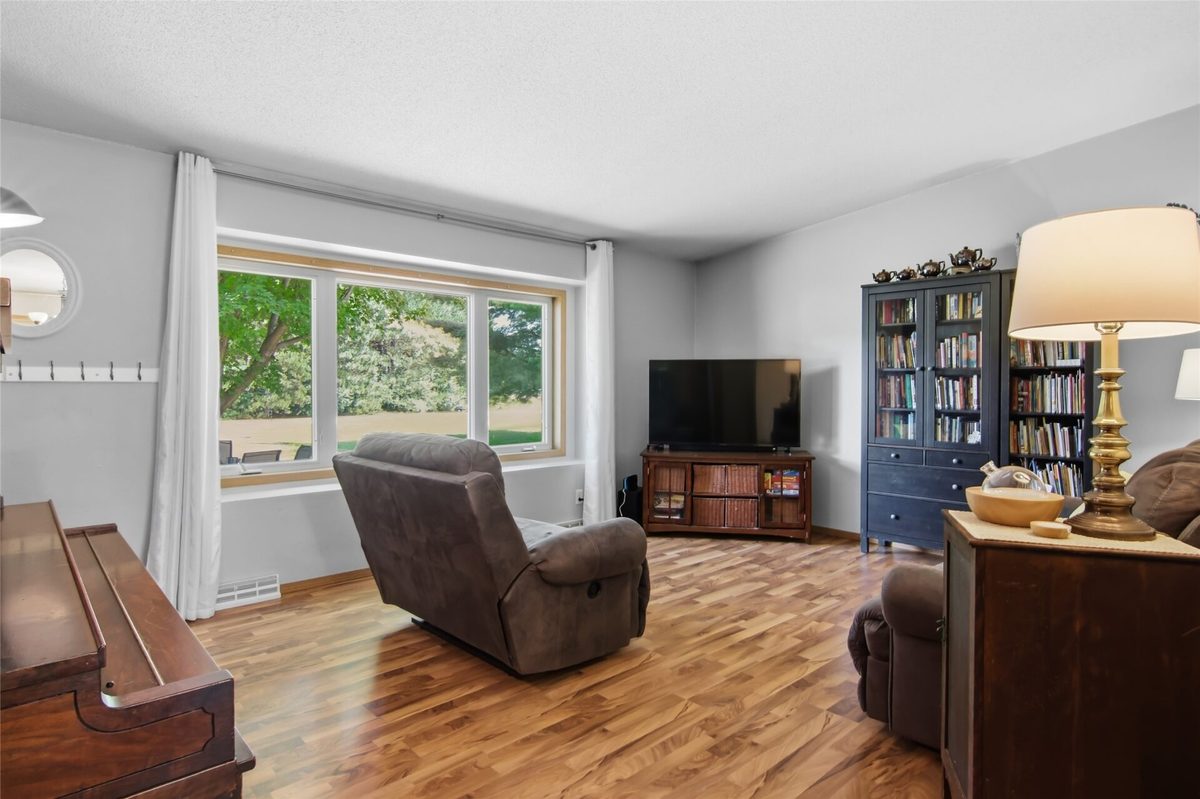 6903 Julius Drive, Eau Claire WI 54701 - Residential house for sale - MLS #1603732 - image11