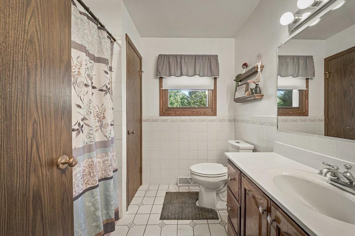 701 Leonard Drive, Eau Claire WI 54703 - Residential house for sale - MLS #1605219 - image23