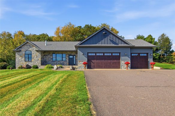 4548 156th Street, Chippewa Falls WI 54729 - Residential house for sale - MLS #1605807 - image1