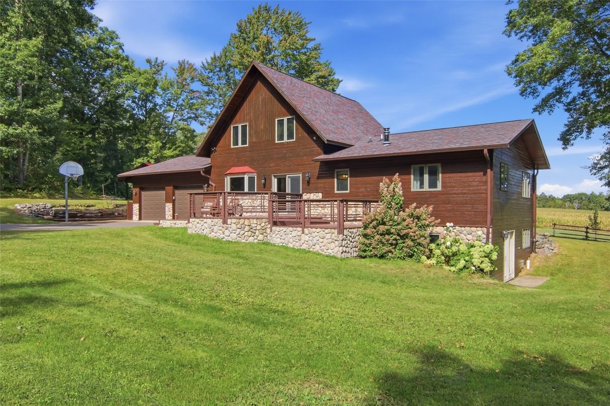 N7086 Lake Road, Stone Lake WI 54876 - Residential house for sale - MLS #1605238 - image2
