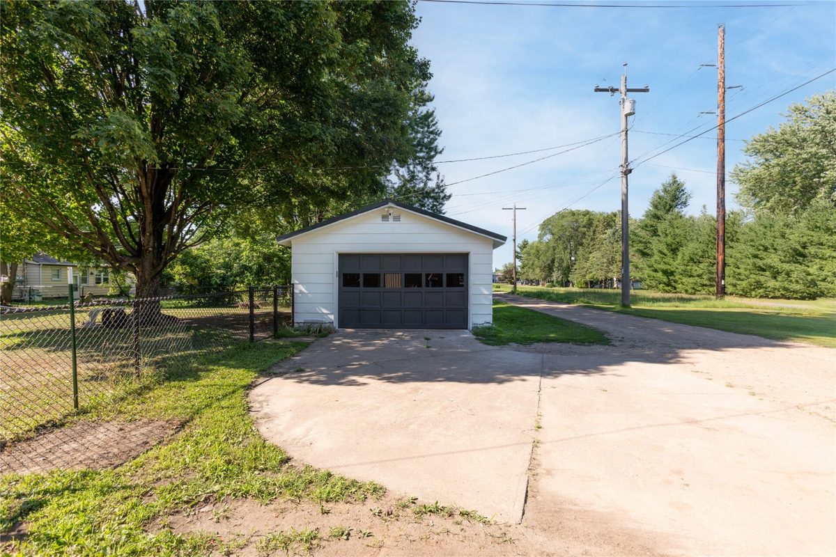 1608 Tainter Street, Menomonie WI 54751 - Residential house for sale - MLS #1603356 - image41