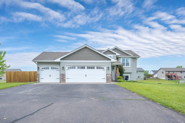 388 Dakota Avenue, Roberts WI 54023 - Residential house for sale - MLS #1601764 - image1