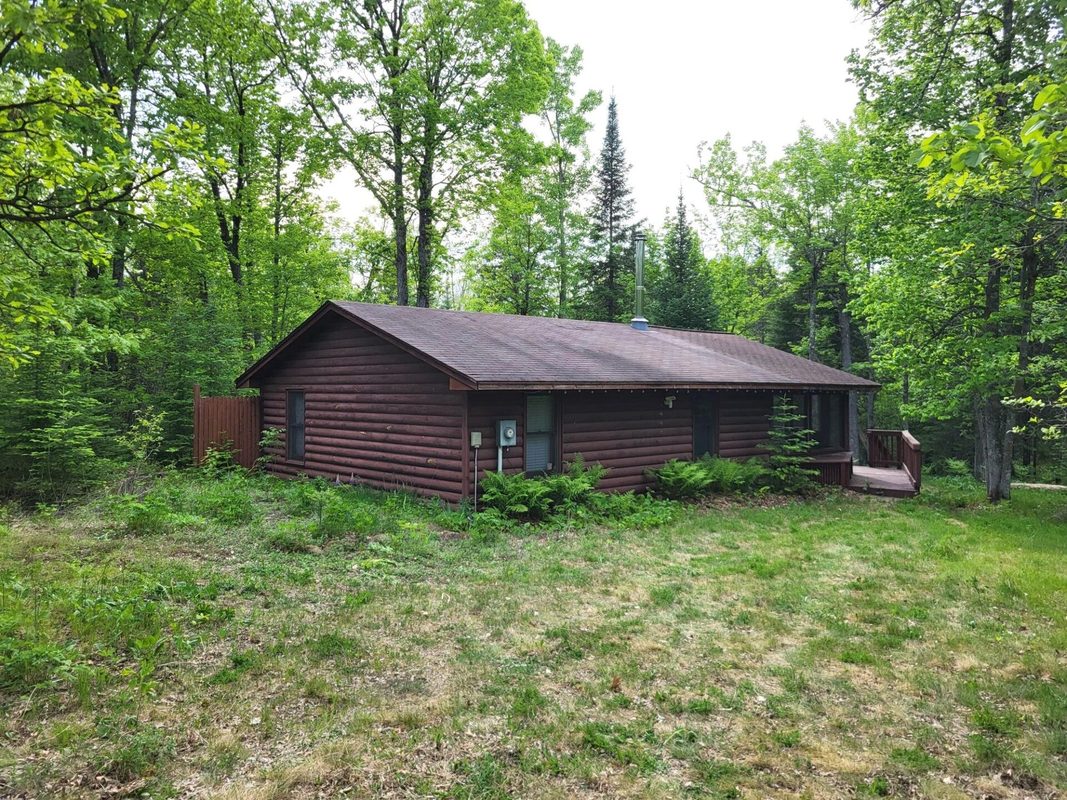 30485 White Tail Drive, Danbury WI 54830 - Residential house for sale - MLS #1603647 - image2