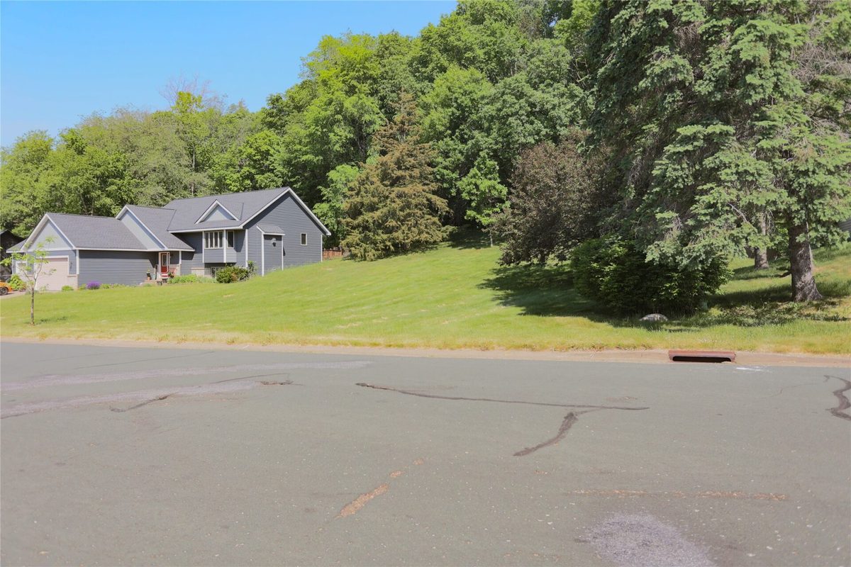 1825 Golf View Drive, River Falls WI 54022 - Residential house for sale - MLS #1601755 - image38