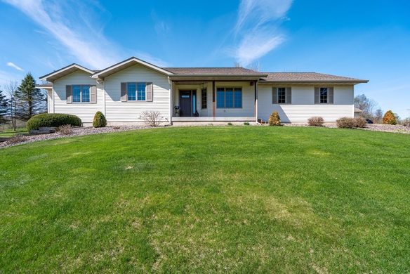 E5008 County Road BB, Menomonie WI 54751 - Residential house for sale - MLS #1600595 - image1
