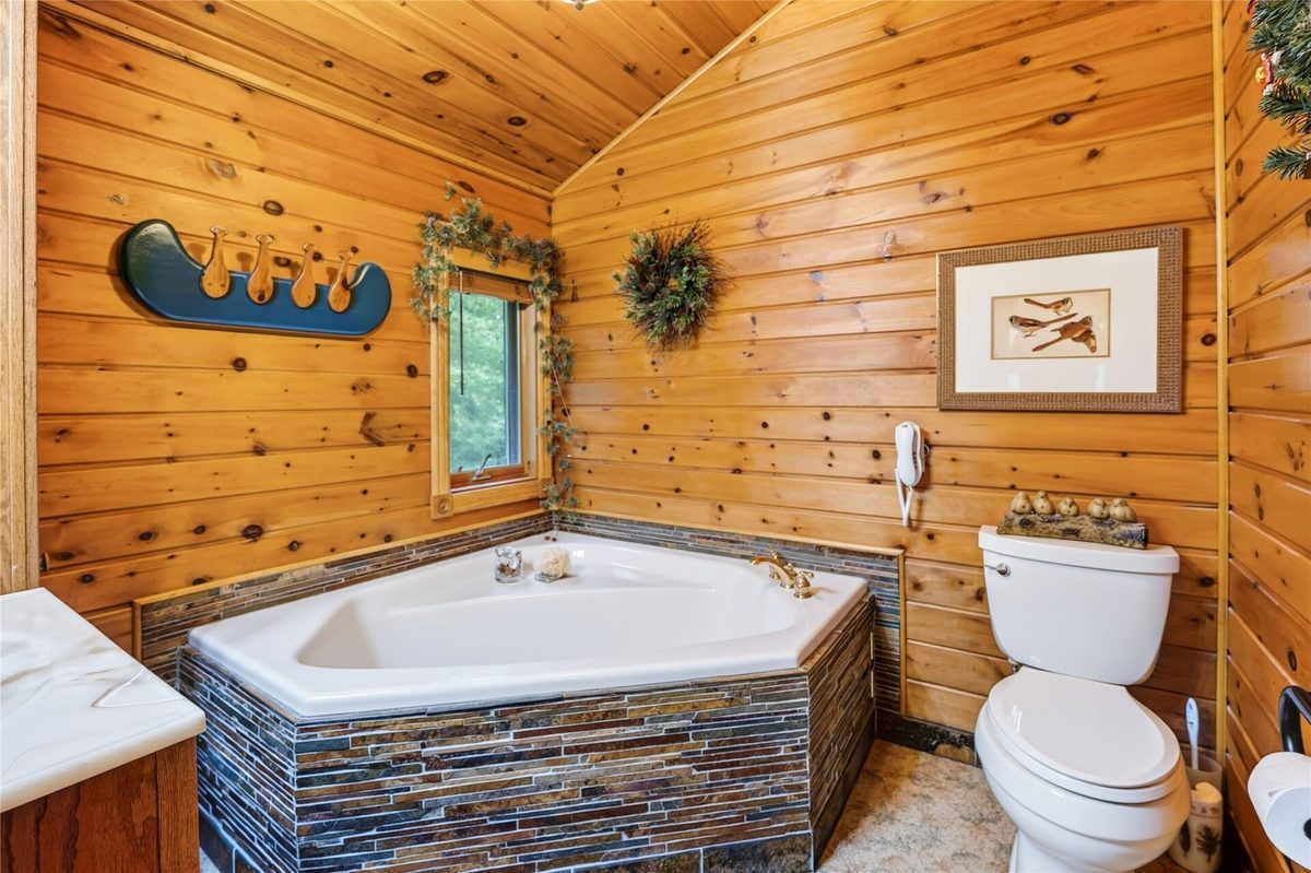 11288 Quail Lane, Hayward WI 54843 - Residential house for sale - MLS #1604012 - image32