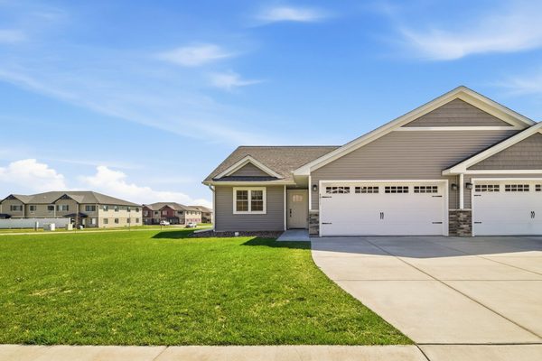 4911 Field Crest Lane Eau Claire WI 54701 — photo 1