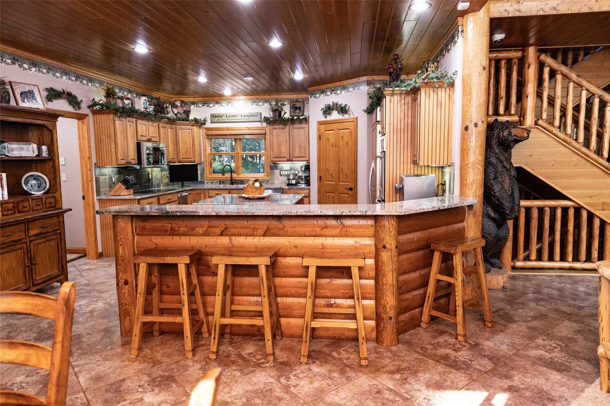 W5405 Park Place, Spooner, WI
