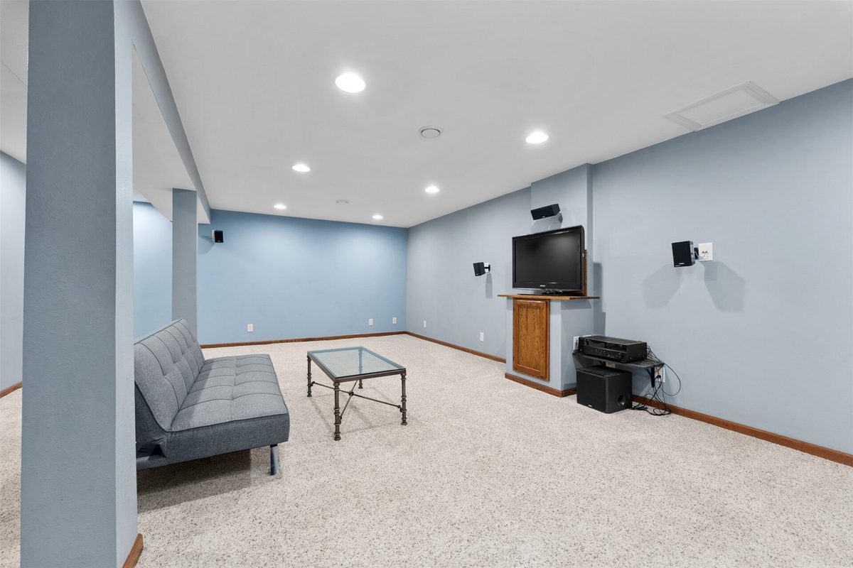 2527 Lynn Avenue Altoona WI 54720 — photo 29