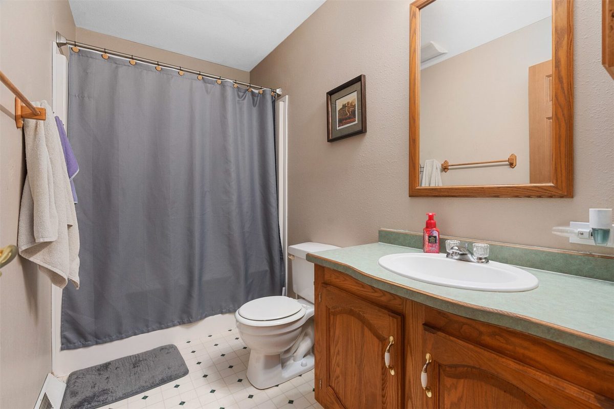 N5353 Thornapple Road, Ladysmith, WI