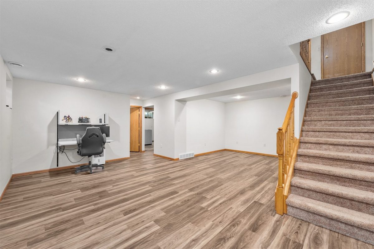 2704 Hemlock Lane, Eau Claire WI 54703 - Residential house for sale - MLS #1605679 - image20