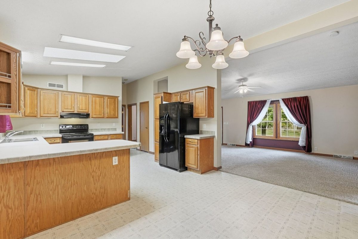 1027 Prairie Circle, Menomonie WI 54751 - Residential house for sale - MLS #1605849 - image11