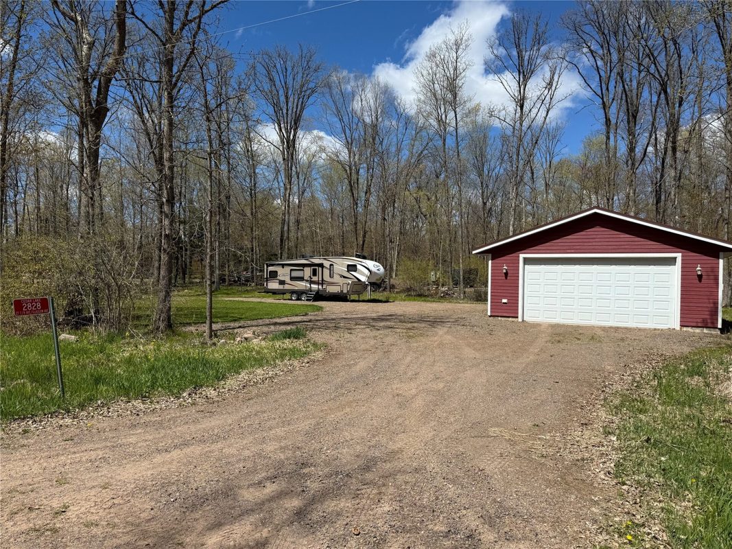 2828 27 7/8 Avenue, Birchwood, WI — photo 2
