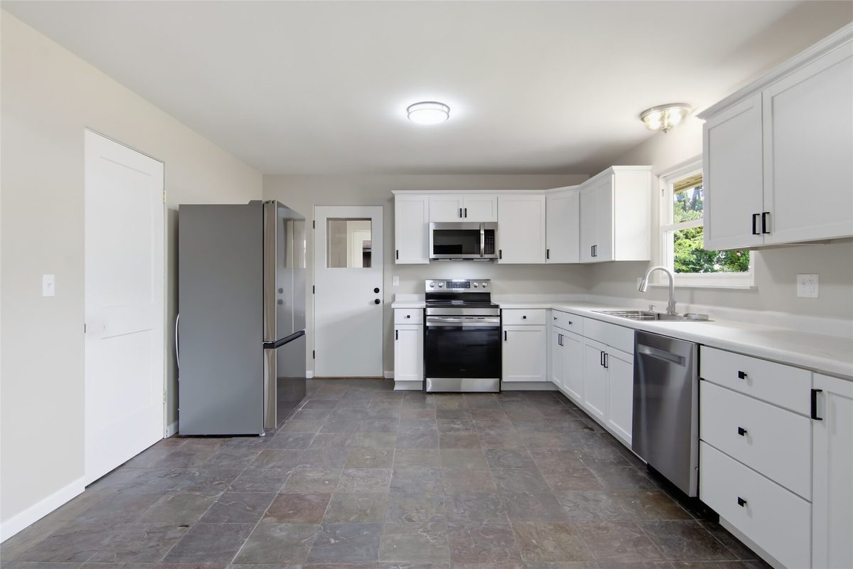 1616 Donald Avenue, Eau Claire WI 54701 - Residential house for sale - MLS #1604781 - image4