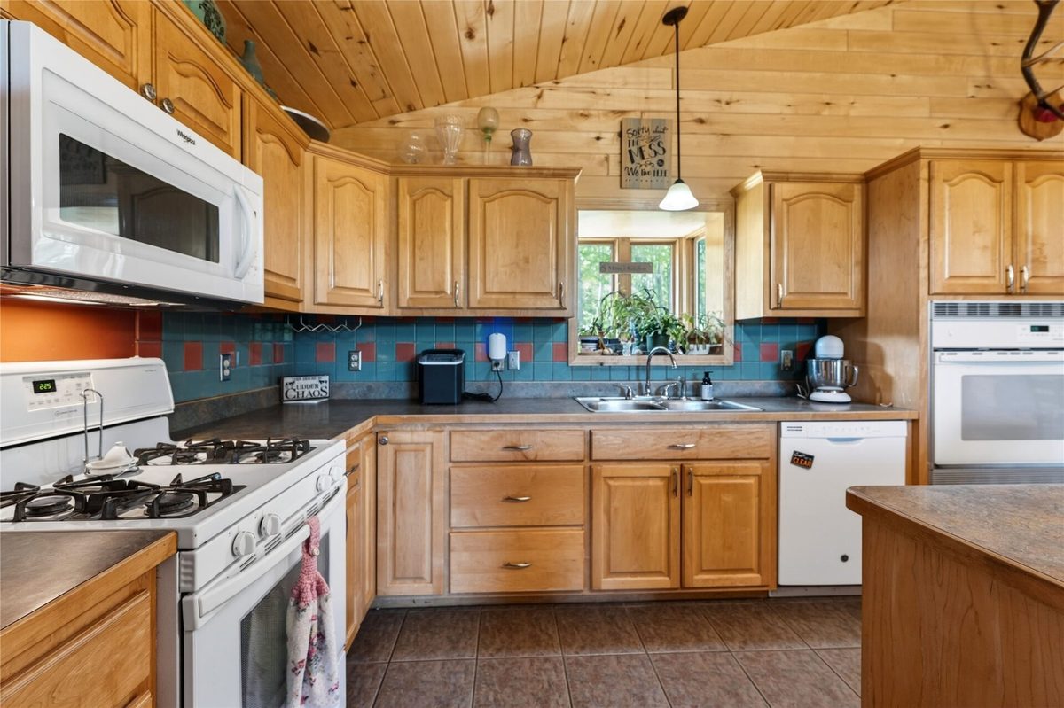 N 6105 Fred Tripp Road, Springbrook WI 54875 - Residential house for sale - MLS #1602014 - image11