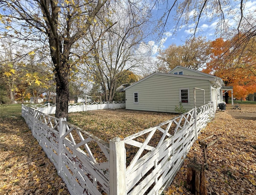 124 Washington St., Black River Falls WI 54615 - Residential house for sale - MLS #1606350 - image2