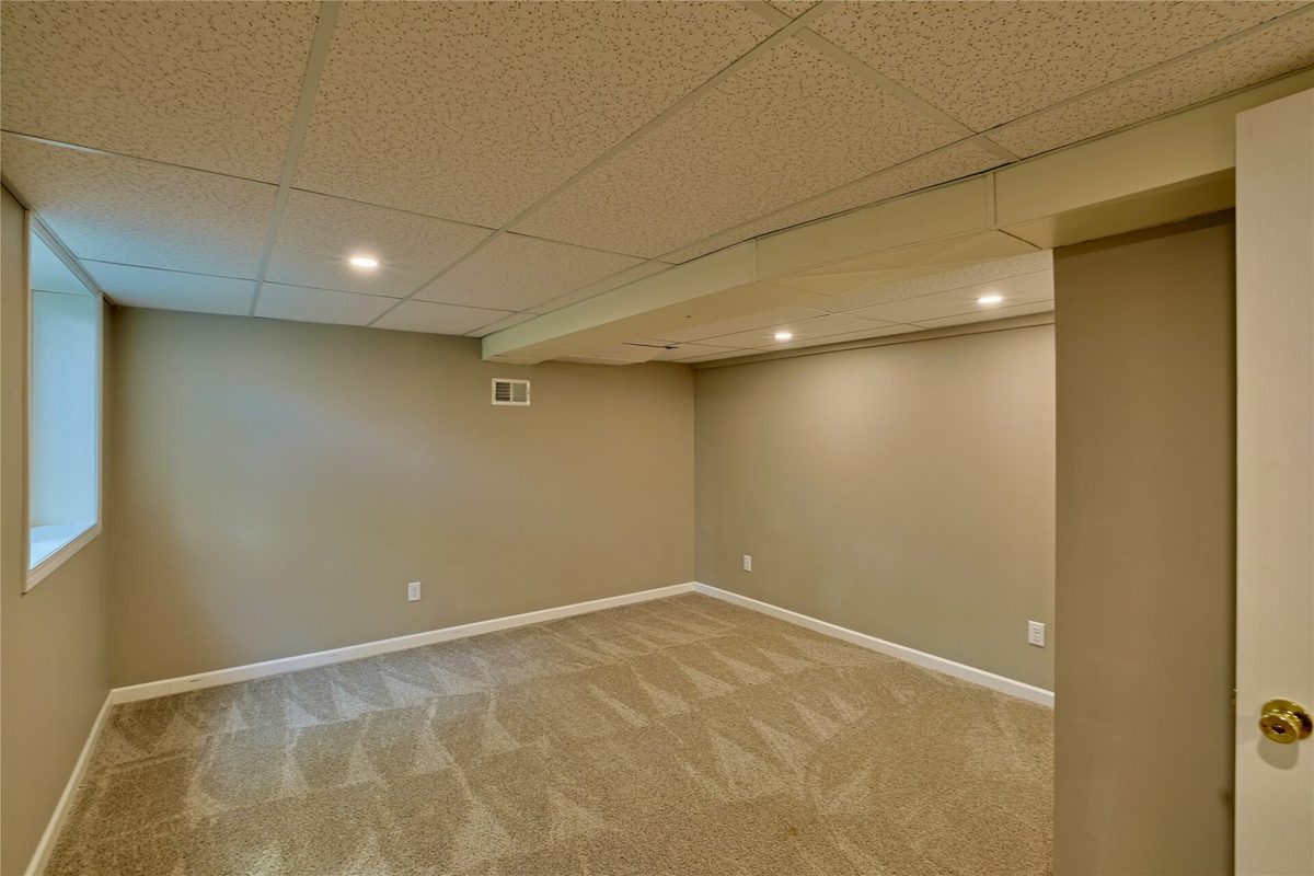 3045 Wedgewood Avenue, Eau Claire WI 54703 - Residential house for sale - MLS #1604462 - image41