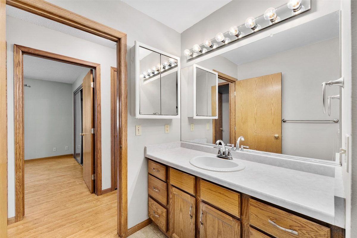 2704 Hemlock Lane, Eau Claire WI 54703 - Residential house for sale - MLS #1605679 - image14