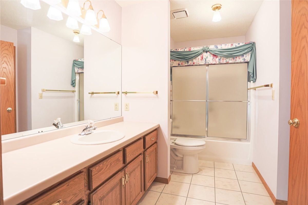 1825 Golf View Drive, River Falls WI 54022 - Residential house for sale - MLS #1601755 - image16