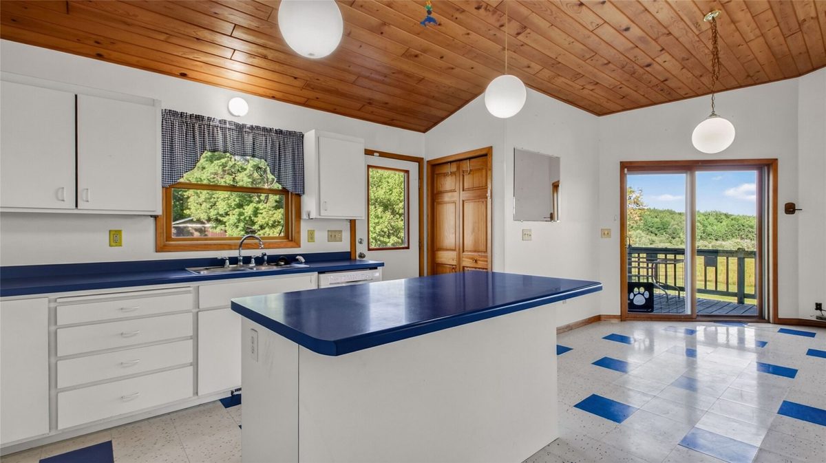 N1395 Grouse Road Sarona WI 54870 - image12